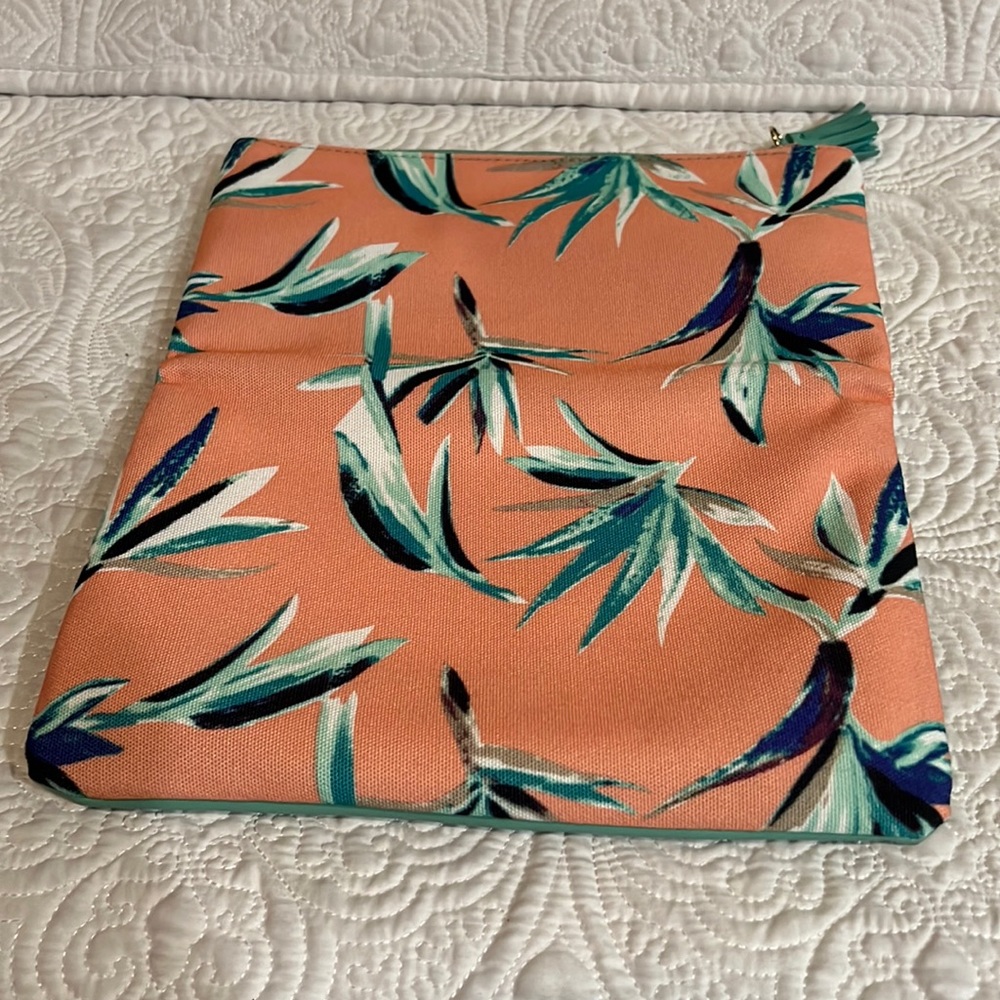 Rachel Pally reversible tropical clutch,‎ like new